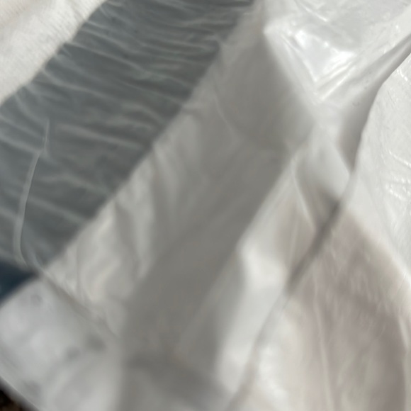 Meet your Posher, Savanna - Picture 1 of 1